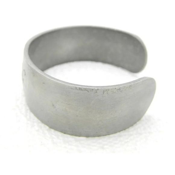 VTG B & M Pewter 5 Monogram Initial Cuff Bracelet - Picture 4 of 5